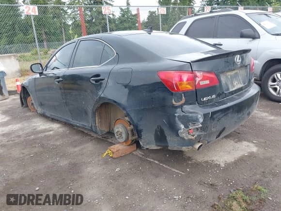 2008 Lexus IS 350 with VIN JTHBE262085017540, listed as a IAAI auction lot 42410781 with Not provided miles and . Bid and sale history available at DreamBid. Image 3.