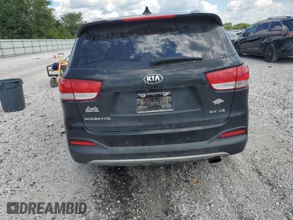 2017 Kia Sorento EX z VIN 5XYPHDA59HG240825, wystawiony jako Copart lot #70006445 z przebiegiem 150 158 mil mil oraz Szkoda całkowita • Salvage title. Historia ofert i sprzedaży dostępna na DreamBid. Obrazek 6.