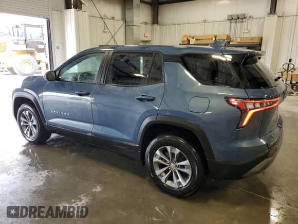 2025 Chevrolet Equinox FWD LT z VIN 3GNAXHEG5SL205931, wystawiony jako Copart lot #52250945 z przebiegiem 8 893 mil mil oraz Czysty tytuł • Clean title. Historia ofert i sprzedaży dostępna na DreamBid. Obrazek 2.