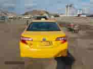 2014 Toyota Camry LE с VIN 4T1BD1FK3EU140714, выставлен на аукционе IAAI как лот 43065775 с пробегом 426 646 миль миль и . История ставок и продаж доступна на DreamBid. Изображение 16.