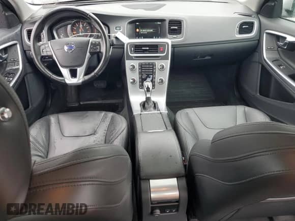 2017 Volvo S60 Inscription Platinum с VIN LYV402TM8HB133454, выставлен на аукционе Copart как лот 63387135 с пробегом 121 798 миль миль и На запчасти • Non repairable. История ставок и продаж доступна на DreamBid. Изображение 8.