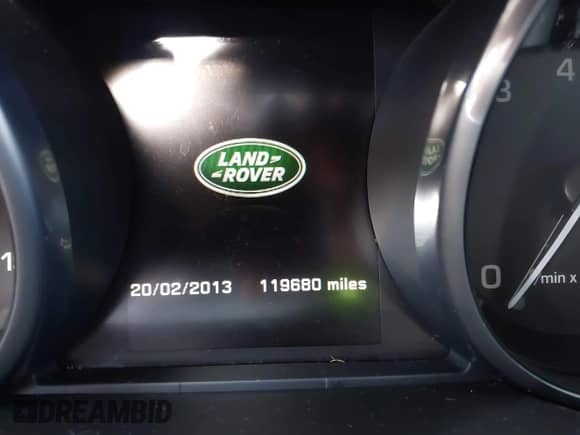 2015 Land Rover Range Rover Sport HSE z VIN SALWG2VF7FA608009, wystawiony jako IAAI lot #40838629 z przebiegiem 119 680 mil mil oraz . Historia ofert i sprzedaży dostępna na DreamBid. Obrazek 7.