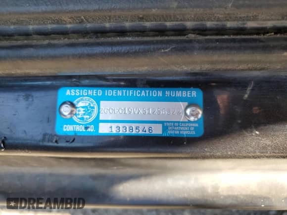 2005 Chevrolet Silverado 1500 LS z VIN 2GCEC19VX51256322, wystawiony jako Copart lot #83776564 z przebiegiem Nie podano mil oraz Szkoda całkowita • Salvage title. Historia ofert i sprzedaży dostępna na DreamBid. Obrazek 12.