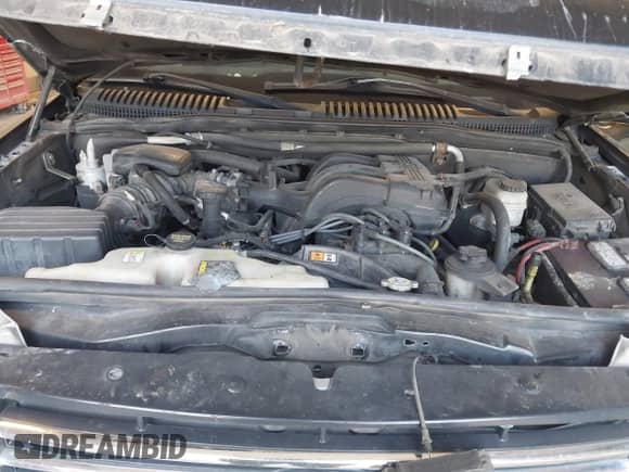 2010 Ford Explorer XLT with VIN 1FMEU7DE5AUA71483, listed as a IAAI auction lot 43248727 with Not provided miles and . Bid and sale history available at DreamBid. Image 10.