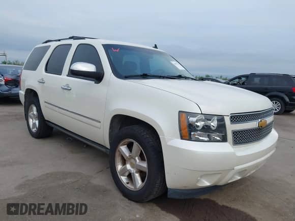 2014 Chevrolet Tahoe LTZ с VIN 1GNSKCE04ER213380, выставлен на аукционе IAAI как лот 41937707 с пробегом 180 738 миль миль и . История ставок и продаж доступна на DreamBid. Изображение 1.