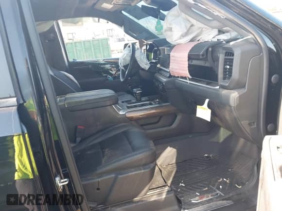 2023 Chevrolet Silverado 1500 RST with VIN 2GCUDEED0P1111340, listed as a IAAI auction lot 43061790 with 3,796 mi miles and . Bid and sale history available at DreamBid. Image 5.