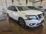 2017 Nissan Pathfinder SV z VIN 5N1DR2MMXHC669317, wystawiony jako Copart lot #80838635 z przebiegiem 197 594 mil mil oraz Nie do naprawy • Non repairable. Historia ofert i sprzedaży dostępna na DreamBid. Obrazek 4.