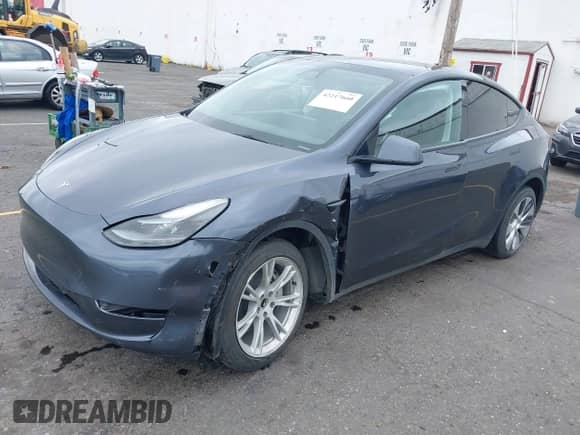 2023 Tesla Model Y Long Range with VIN 7SAYGDEE4PF806349, listed as a IAAI auction lot 42217660 with 39,898 mi miles and . Bid and sale history available at DreamBid. Image 2.