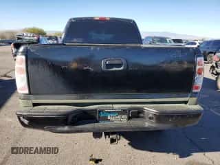 2001 Chevrolet Silverado 1500HD LS с VIN 1GCGC13U11F200328, выставлен на аукционе Copart как лот 79548524 с пробегом 225 971 миль миль и Списание • Salvage title. История ставок и продаж доступна на DreamBid. Изображение 6.