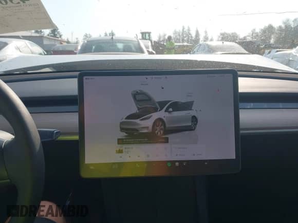 2022 Tesla Model Y Long Range с VIN 7SAYGDEEXNF361564, выставлен на аукционе IAAI как лот 43063595 с пробегом 50 051 миль миль и . История ставок и продаж доступна на DreamBid. Изображение 18.