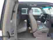 2002 GMC Sierra 1500 SLE z VIN 1GTEK19T22Z129469, wystawiony jako IAAI lot #42852319 z przebiegiem 283 614 mil mil oraz . Historia ofert i sprzedaży dostępna na DreamBid. Obrazek 8.