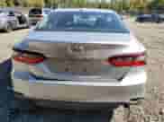 2023 Toyota Camry LE z VIN 4T1C11AK3PU797987, wystawiony jako Copart lot #87260595 z przebiegiem 28 172 mil mil oraz Szkoda całkowita • Salvage title. Historia ofert i sprzedaży dostępna na DreamBid. Obrazek 6.