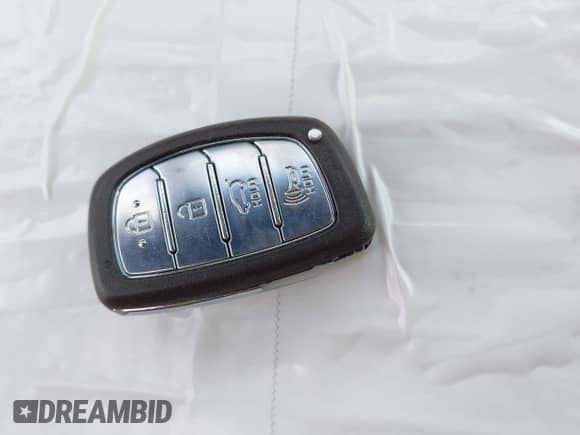 2019 Hyundai Ioniq Blue with VIN KMHC65LC6KU113313, listed as a IAAI auction lot 43243334 with 165,681 mi miles and . Bid and sale history available at DreamBid. Image 11.