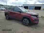 2022 Jeep Compass Limited with VIN 3C4NJDCB9NT206340, listed as a Copart auction lot 70681375 with 13,177 mi miles and Salvage title. Bid and sale history available at DreamBid. Image 4.