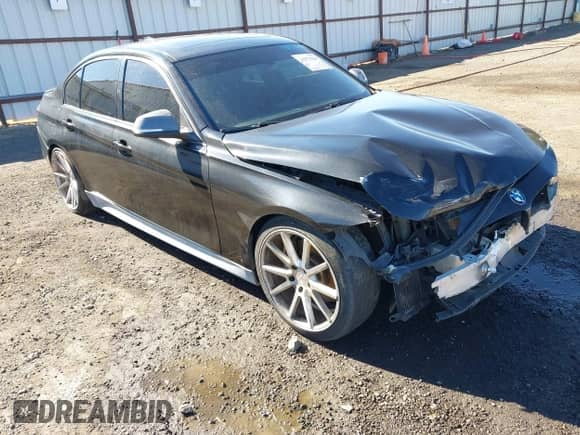 2013 BMW 3 Series 335i с VIN WBA3A9G56DNP37483, выставлен на аукционе IAAI как лот 43371321 с пробегом 114 383 миль миль и . История ставок и продаж доступна на DreamBid. Изображение 1.