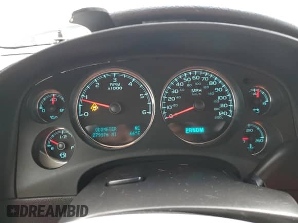 2009 Chevrolet Suburban 2LT с VIN 1GNFC26089R196628, выставлен на аукционе Copart как лот 80308515 с пробегом 279 976 миль миль и Списание • Salvage title. История ставок и продаж доступна на DreamBid. Изображение 9.