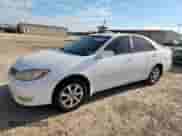 2005 Toyota Camry LE z VIN JTDBF32K650165078, wystawiony jako Copart lot #85724735 z przebiegiem 257 396 mil mil oraz Szkoda całkowita • Salvage title. Historia ofert i sprzedaży dostępna na DreamBid. Obrazek 1.