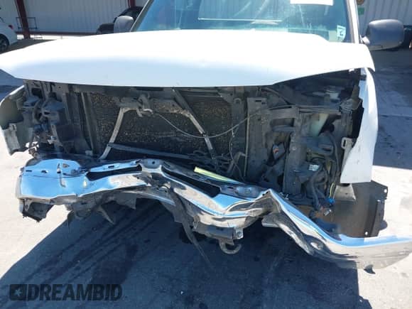 2006 Chevrolet Silverado 1500 Work Truck z VIN 3GCEC14X86G197028, wystawiony jako IAAI lot #42933273 z przebiegiem Nie podano mil oraz . Historia ofert i sprzedaży dostępna na DreamBid. Obrazek 6.