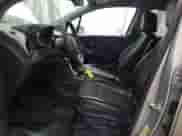 2018 Chevrolet Trax LT z VIN KL7CJPSB0JB598210, wystawiony jako Copart lot #82758605 z przebiegiem 84 584 mil mil oraz Szkoda całkowita • Salvage title. Historia ofert i sprzedaży dostępna na DreamBid. Obrazek 7.