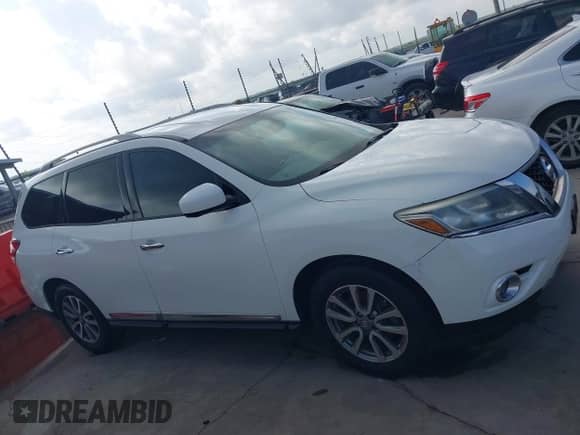 2015 Nissan Pathfinder SV с VIN 5N1AR2MN9FC686750, выставлен на аукционе IAAI как лот 42661347 с пробегом 153 937 миль миль и . История ставок и продаж доступна на DreamBid. Изображение 13.