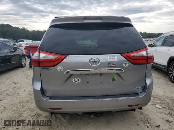 2015 Toyota Sienna Limited with VIN 5TDDK3DC9FS117714, listed as a Copart auction lot 70435235 with 143,312 mi miles and Salvage title. Bid and sale history available at DreamBid. Image 6.