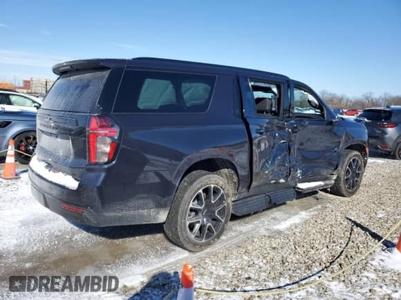2024 Chevrolet Suburban RST с VIN 1GNSKEKD5RR404251, выставлен на аукционе Copart как лот 45005775 с пробегом 3 329 миль миль и Списание • Salvage title. История ставок и продаж доступна на DreamBid. Изображение 3.