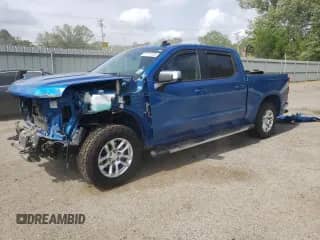 2022 Chevrolet Silverado 1500 LT z VIN 1GCUDDET8NZ638287, wystawiony jako Copart lot #51717125 z przebiegiem Nie podano mil oraz Szkoda całkowita • Salvage title. Historia ofert i sprzedaży dostępna na DreamBid. Obrazek 1.