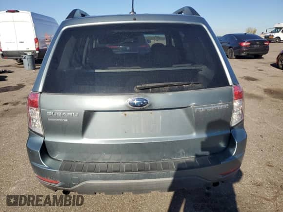 2011 Subaru Forester X Premium with VIN JF2SHADC6BH768891, listed as a Copart auction lot 82722295 with 175,900 mi miles and Salvage title. Bid and sale history available at DreamBid. Image 6.
