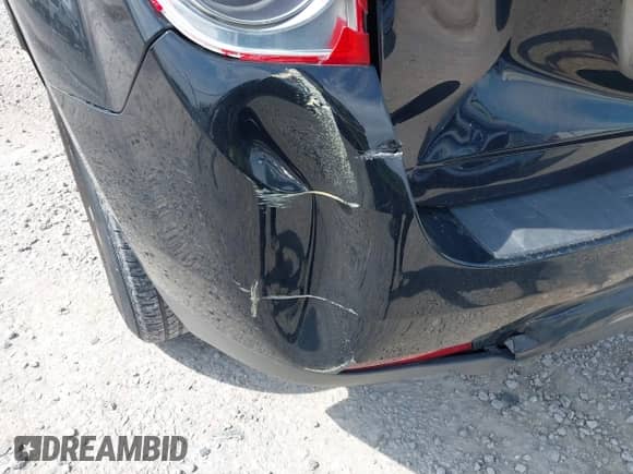 2011 Chevrolet Equinox 1LT z VIN 2GNALDEC1B1280838, wystawiony jako IAAI lot #42060869 z przebiegiem 212 044 mil mil oraz . Historia ofert i sprzedaży dostępna na DreamBid. Obrazek 13.