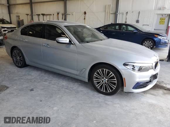 2017 BMW 5 Series 530i с VIN WBAJA5C3XHG894089, выставлен на аукционе Copart как лот 71890445 с пробегом 111 283 миль миль и Списание • Salvage title. История ставок и продаж доступна на DreamBid. Изображение 4.