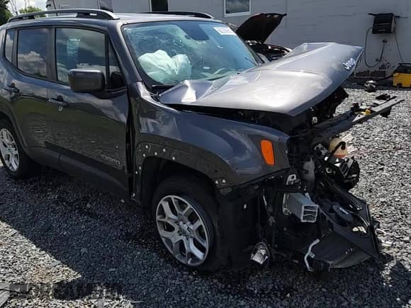 2018 Jeep Renegade Latitude with VIN ZACCJBBB4JPJ43840, listed as a Copart auction lot 62208665 with Not provided miles and Salvage title. Bid and sale history available at DreamBid. Image 15.