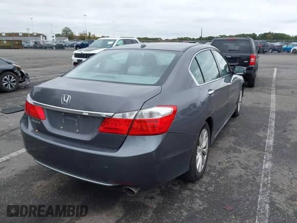 2014 Honda Accord EX-L with VIN 1HGCR2F83EA275151, listed as a IAAI auction lot 43410017 with 136,184 mi miles and . Bid and sale history available at DreamBid. Image 4.