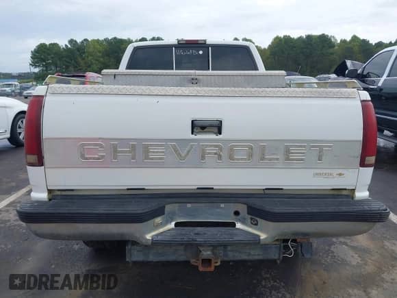 1996 Chevrolet Silverado 1500 with VIN 1GCEK19R8TE251962, listed as a IAAI auction lot 43391675 with 329,983 mi miles and . Bid and sale history available at DreamBid. Image 16.