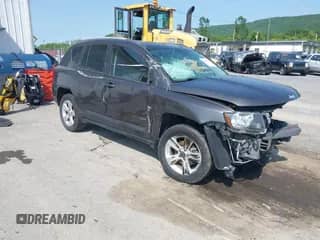 2017 Jeep Compass High Altitude z VIN 1C4NJDEB8HD151094, wystawiony jako IAAI lot #42405543 z przebiegiem 98 244 mil mil oraz . Historia ofert i sprzedaży dostępna na DreamBid. Obrazek 1.
