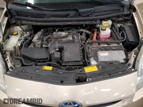 2010 Toyota Prius III z VIN JTDKN3DU2A0117671, wystawiony jako Copart lot #82770245 z przebiegiem 203 652 mil mil oraz Czysty tytuł • Clean title. Historia ofert i sprzedaży dostępna na DreamBid. Obrazek 11.