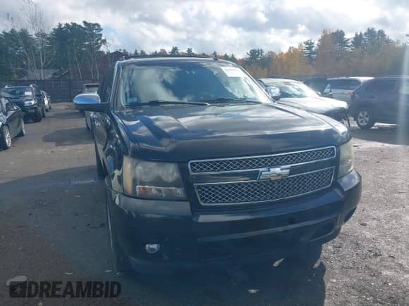 2010 Chevrolet Suburban LTZ with VIN 1GNUKKE32AR177132, listed as a IAAI auction lot 43494292 with 167,342 mi miles and . Bid and sale history available at DreamBid. Image 12.
