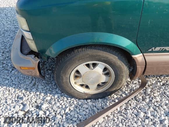 1998 Chevrolet Astro с VIN 1GNEL19WXWB212712, выставлен на аукционе IAAI как лот 43232318 с пробегом 122 484 миль миль и . История ставок и продаж доступна на DreamBid. Изображение 12.