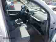 2014 Nissan Frontier SV z VIN 1N6AD0EV9EN726492, wystawiony jako IAAI lot #42749752 z przebiegiem 213 328 mil mil oraz . Historia ofert i sprzedaży dostępna na DreamBid. Obrazek 5.