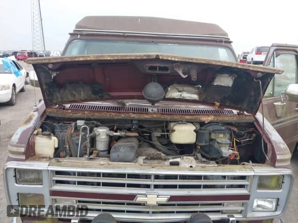 1989 Chevrolet Chevy Van with VIN 1GBEG25K5K7184695, listed as a IAAI auction lot 42432728 with 945,928 mi miles and . Bid and sale history available at DreamBid. Image 10.