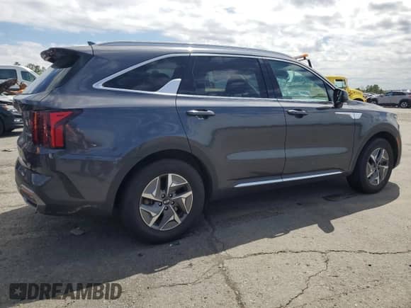 2021 Kia Sorento EX with VIN KNDRH4LG3M5045460, listed as a Copart auction lot 69608965 with 69,498 mi miles and Salvage title. Bid and sale history available at DreamBid. Image 3.