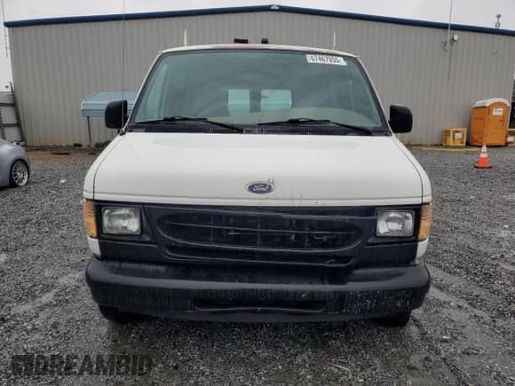 1999 Ford Econoline Cargo z VIN 1FTRE1425XHB47355, wystawiony jako Copart lot #67467955 z przebiegiem 235 062 mil mil oraz Szkoda całkowita • Salvage title. Historia ofert i sprzedaży dostępna na DreamBid. Obrazek 5.