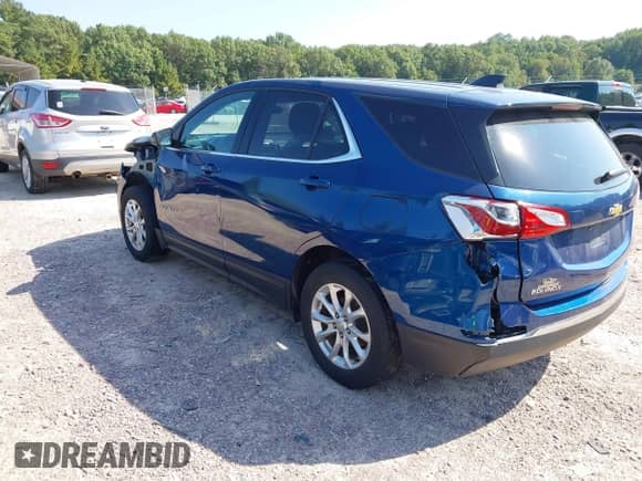 2020 Chevrolet Equinox LT z VIN 2GNAXKEV4L6213455, wystawiony jako IAAI lot #43235799 z przebiegiem 105 321 mil mil oraz . Historia ofert i sprzedaży dostępna na DreamBid. Obrazek 3.