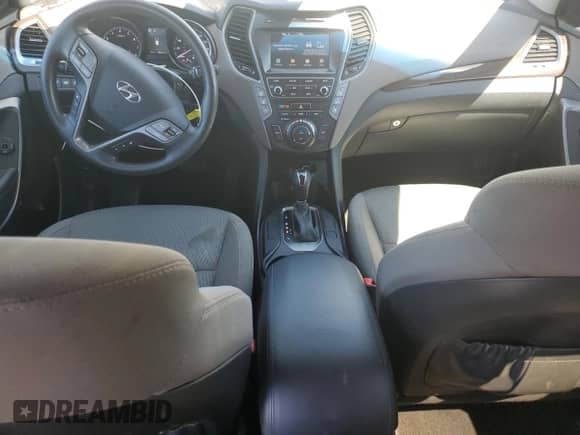 2018 Hyundai Santa Fe SE z VIN KM8SM4HF7JU277666, wystawiony jako Copart lot #71989335 z przebiegiem 88 971 mil mil oraz Czysty tytuł • Clean title. Historia ofert i sprzedaży dostępna na DreamBid. Obrazek 8.