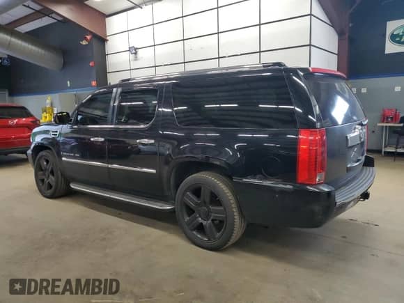 2008 Cadillac Escalade ESV with VIN 1GYFK66828R136233, listed as a Copart auction lot 65292385 with 176,225 mi miles and Clean title. Bid and sale history available at DreamBid. Image 2.