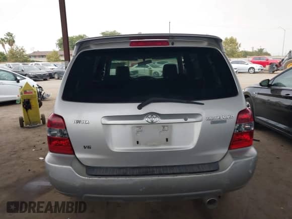 2004 Toyota Highlander Limited with VIN JTEDP21A040038524, listed as a IAAI auction lot 43243259 with Not provided miles and . Bid and sale history available at DreamBid. Image 16.