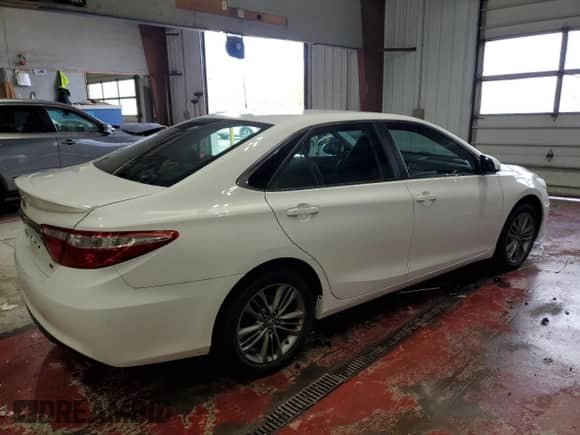 2017 Toyota Camry XLE с VIN 4T1BF1FKXHU398291, выставлен на аукционе Copart как лот 89795675 с пробегом 132 924 миль миль и Списание • Salvage title. История ставок и продаж доступна на DreamBid. Изображение 3.
