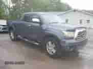 2008 Toyota Tundra Limited с VIN 5TBBV58198S501555, выставлен на аукционе IAAI как лот 42321052 с пробегом 248 154 миль миль и . История ставок и продаж доступна на DreamBid. Изображение 1.