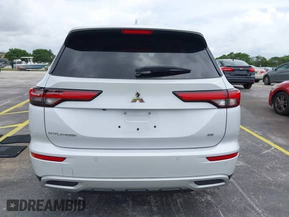 2023 Mitsubishi Outlander SE z VIN JA4J3UA88PZ060230, wystawiony jako IAAI lot #42748367 z przebiegiem 36 704 mil mil oraz . Historia ofert i sprzedaży dostępna na DreamBid. Obrazek 17.