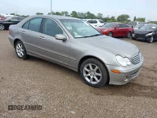 2007 Mercedes-Benz C 280 Luxury with VIN WDBRF92H27F921073, listed as a IAAI auction lot 43285297 with 77,116 mi miles and . Bid and sale history available at DreamBid. Image 1.