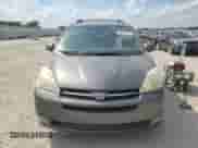 2005 Toyota Sienna XLE z VIN 5TDZA22C45S379337, wystawiony jako Copart lot #80653935 z przebiegiem 219 825 mil mil oraz Szkoda całkowita • Salvage title. Historia ofert i sprzedaży dostępna na DreamBid. Obrazek 5.